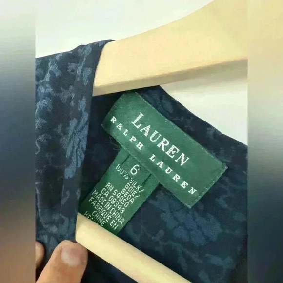 Ralph Lauren 100% Silk Black and Blue Floral Print Sleeveless  Dress, Size 6 - Picture 5 of 8